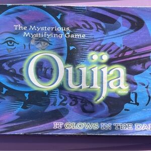Vintage 1998 Ouija Board Game - Glows in the Dark